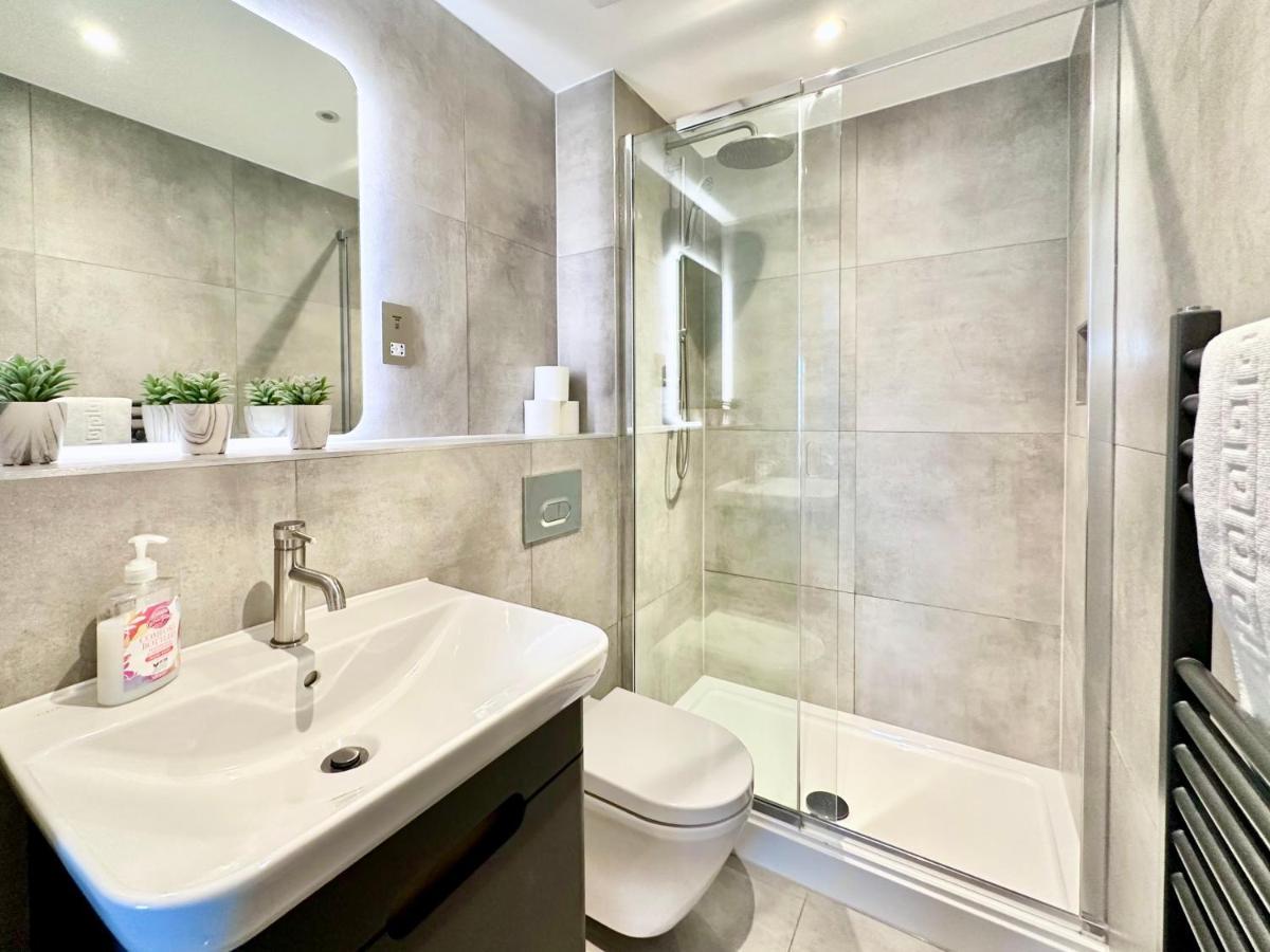 יורק Icona Luxury Apartment With Minster Views & Allocated Parking מראה חיצוני תמונה